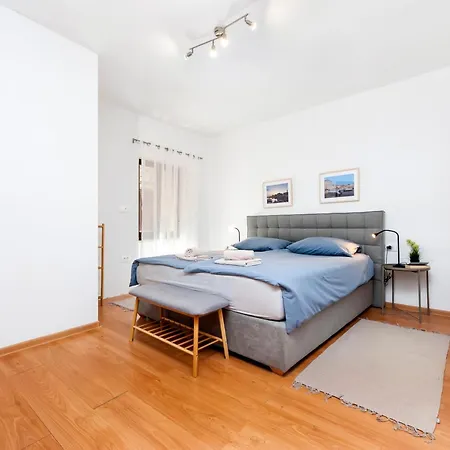 Daire House Elisabeth - A Charming Old Town Rovinj