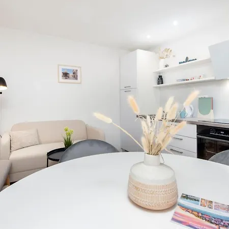 Apartment House Elisabeth - A Charming Old Town